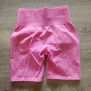 NVGTN Scrunch Bum Shorts
